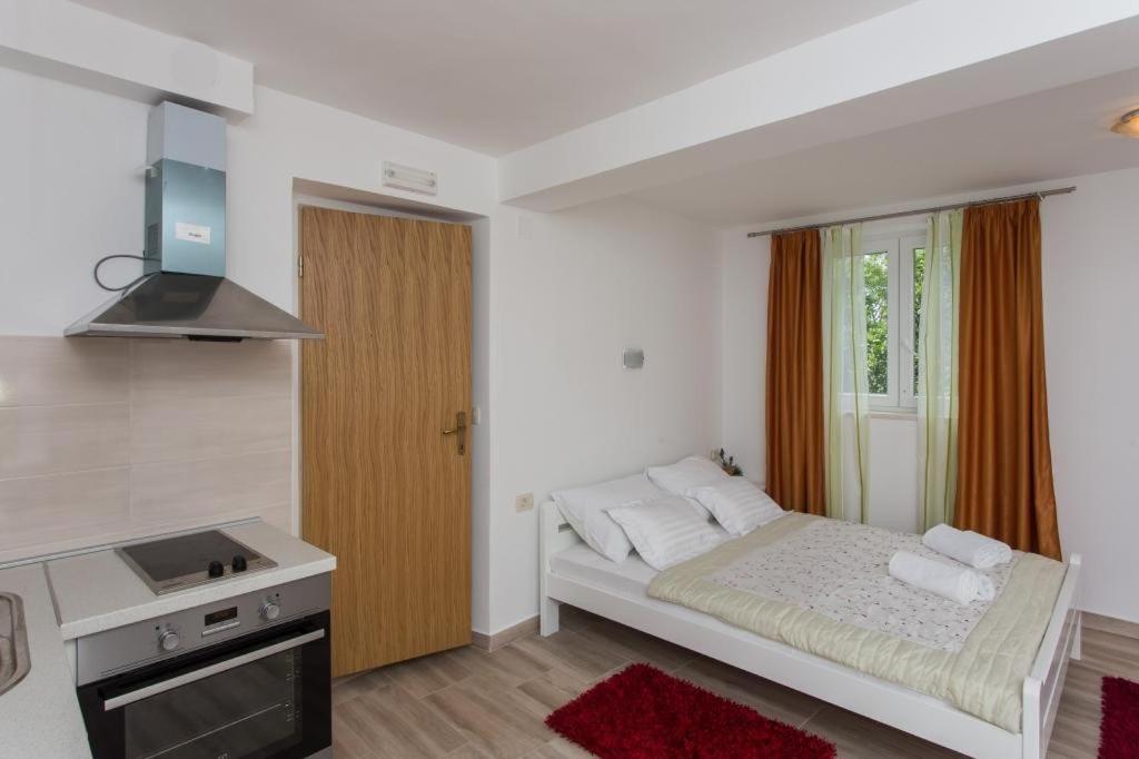 Apartments Anka Apartment Trsteno
